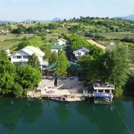 Apartments River Una 2 Bihać Buitenkant foto