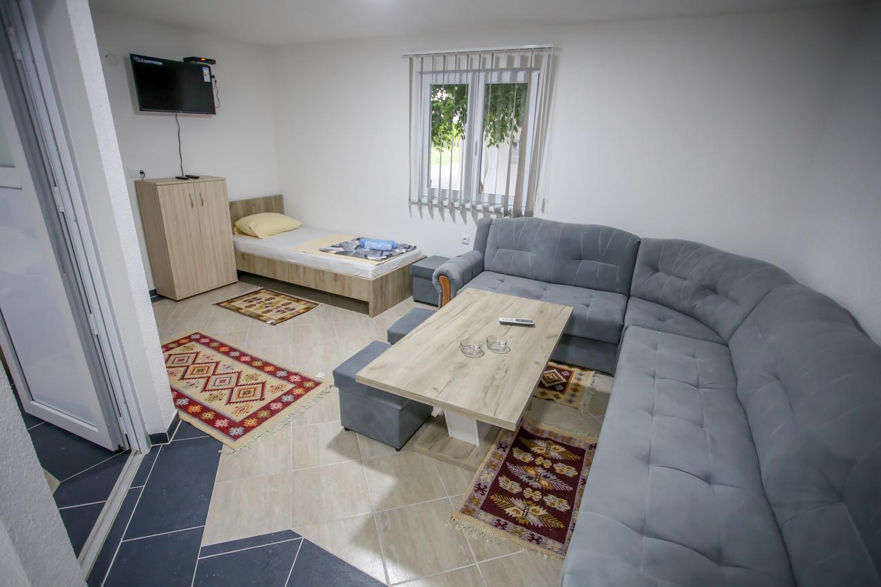 Apartments River Una 2 Bihać Buitenkant foto
